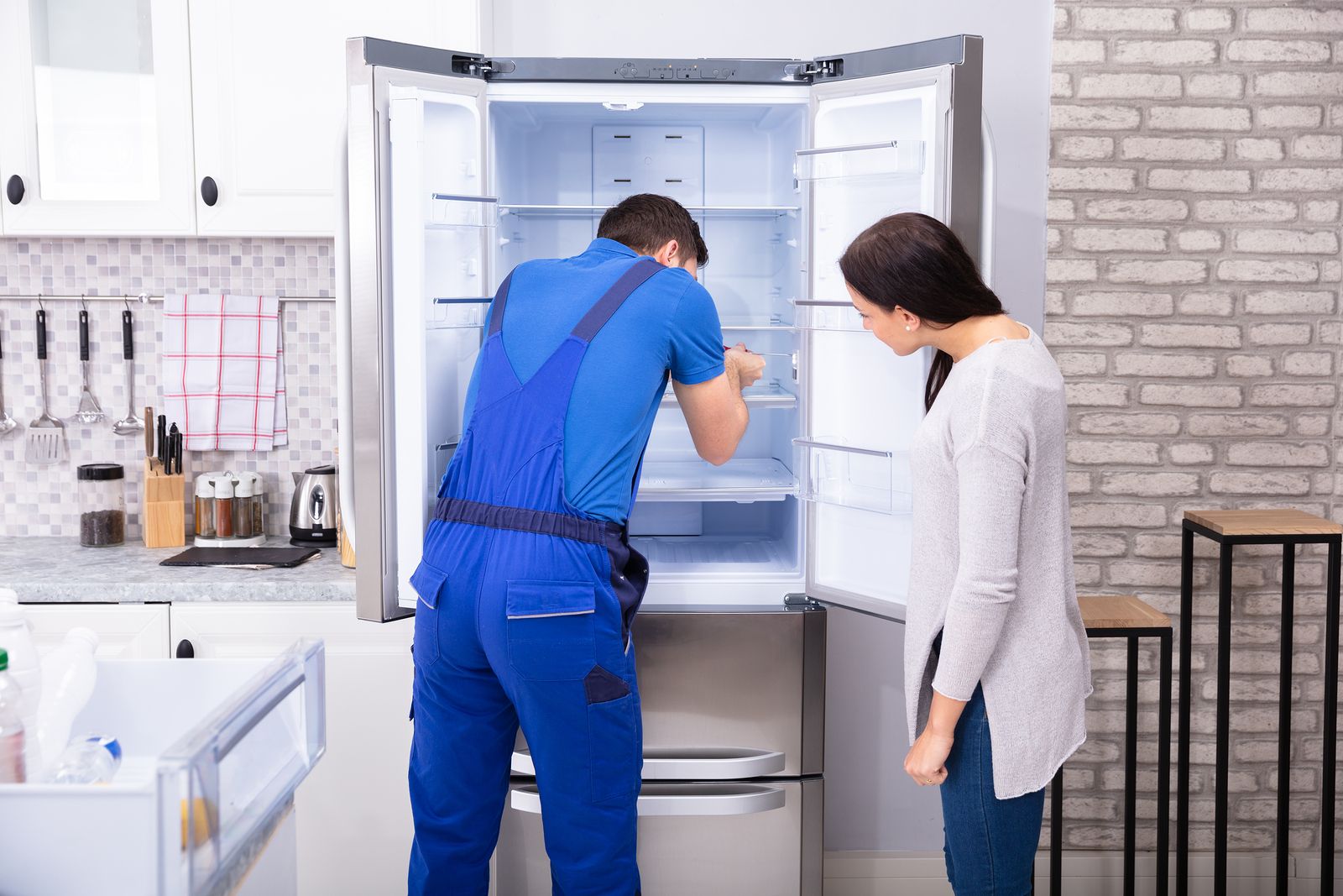 Common Repairs When Your Fridge Produces Puddles
